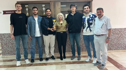 Kupa Dekanımıza Teslim Edildi.